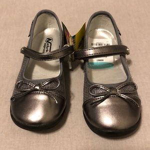“Lucetta” pewter buckled shoes with bows - NWT